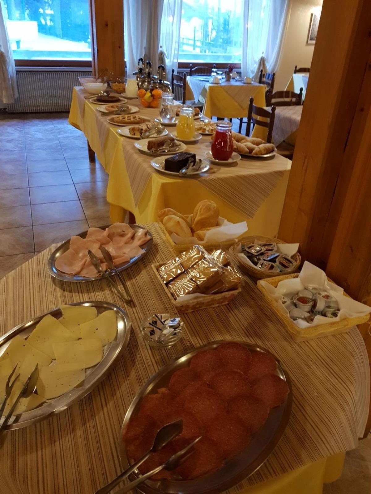 Hostel Il Pirata Каварено Экстерьер фото