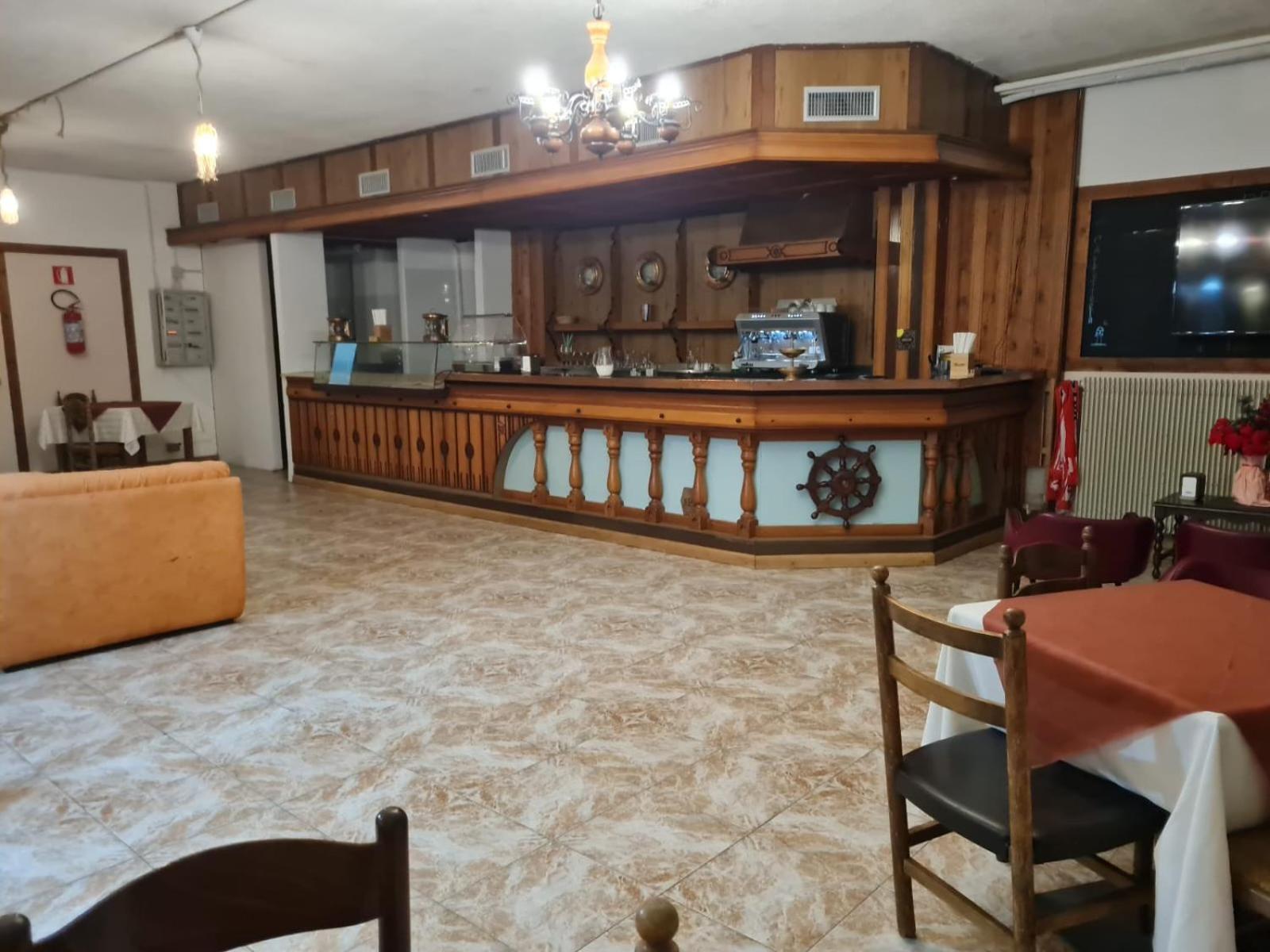 Hostel Il Pirata Каварено Экстерьер фото